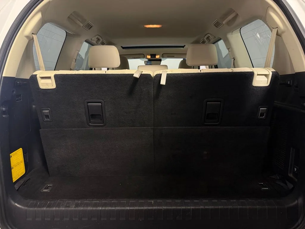 Used 2021  Lexus 460 image 26