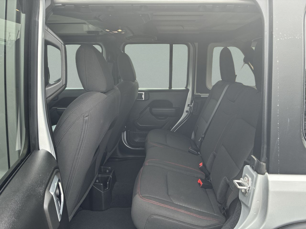 Used 2023 Silver Jeep Rubicon image 31