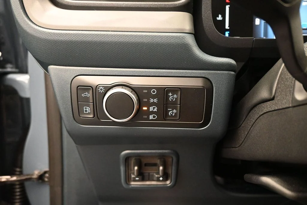 New 2026 Azure Gray Metallic Tri-Coat Ford Lariat image 14