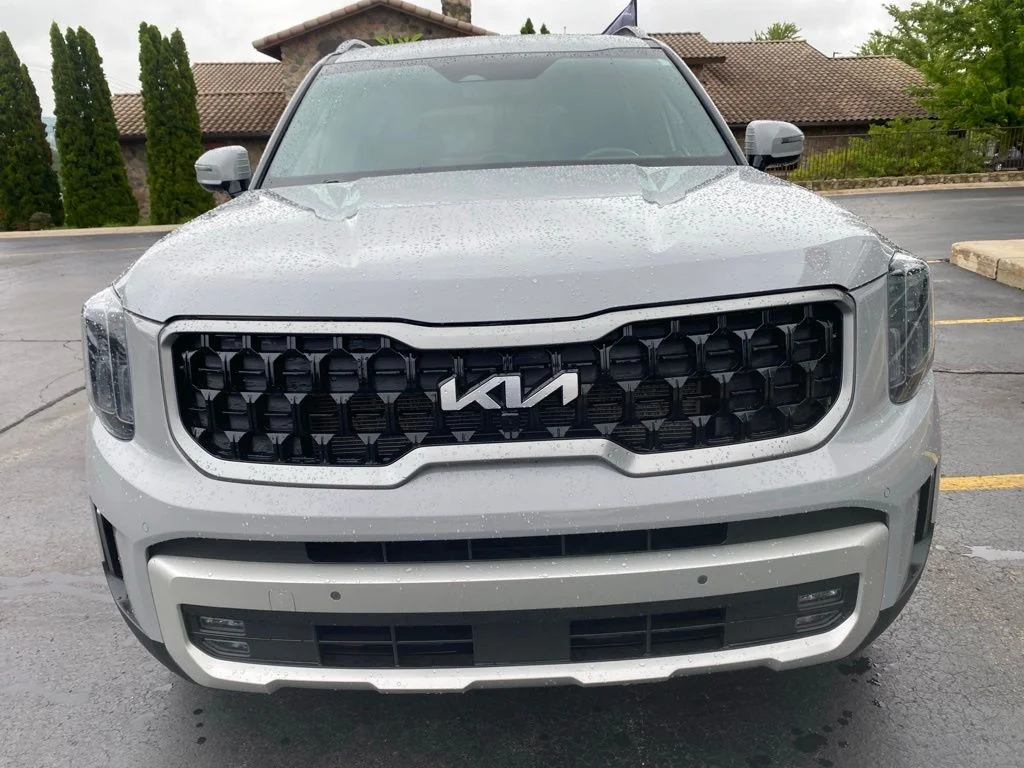 Used 2023 Gray Kia SX X-Line image 5