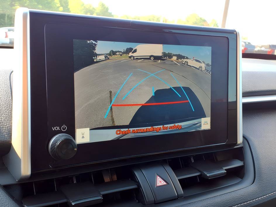 Used 2024 Ice Cap Toyota XLE image 18