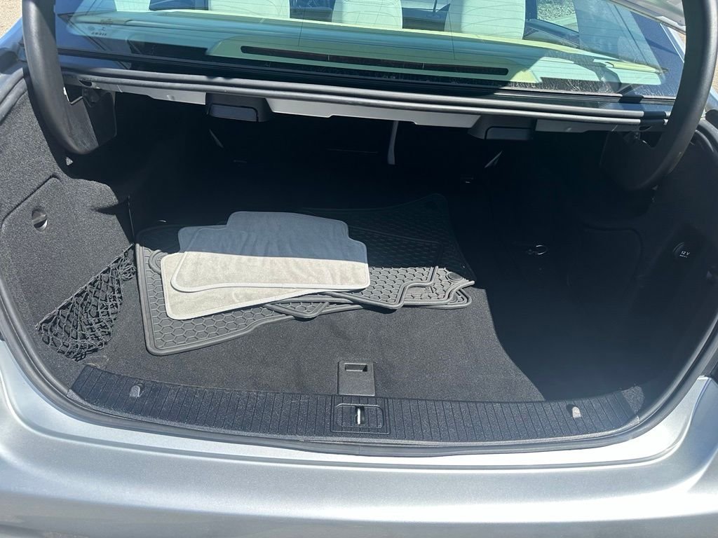 Used 2016 Silver Mercedes-Benz E 350 image 11