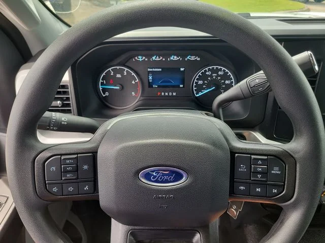New 2026 Oxford White Ford XL image 27