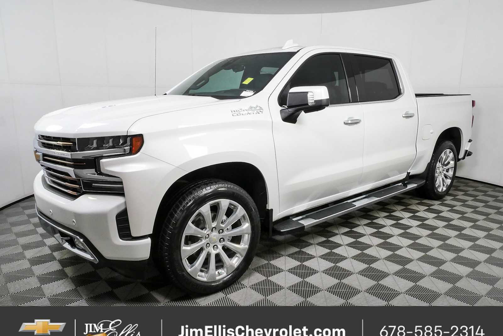 Certified Used 2021 IRIDESCENT PEARL TRICOAT Chevrolet High Country image 28