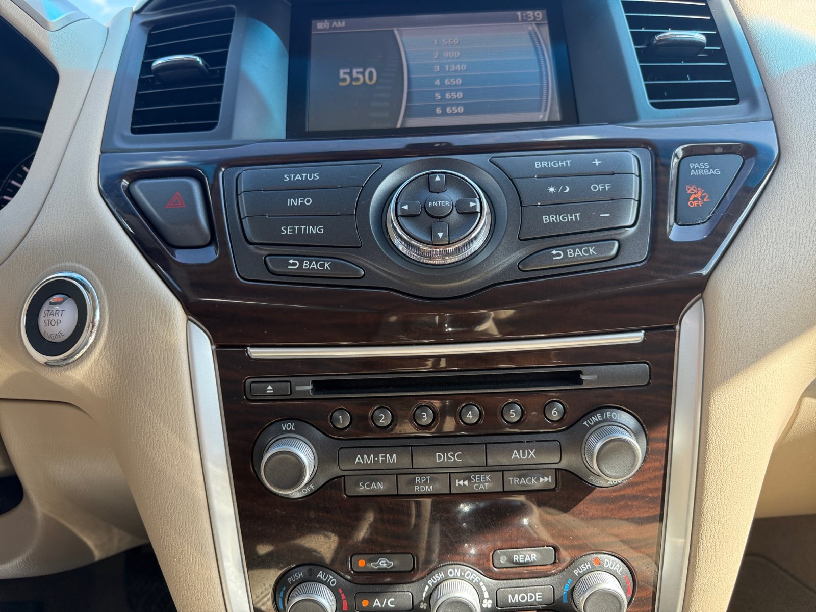 Used 2013 Arctic Blue Metallic Nissan SL image 12