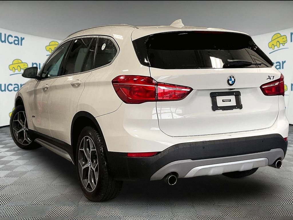 Used 2017 White BMW xDrive28i image 4
