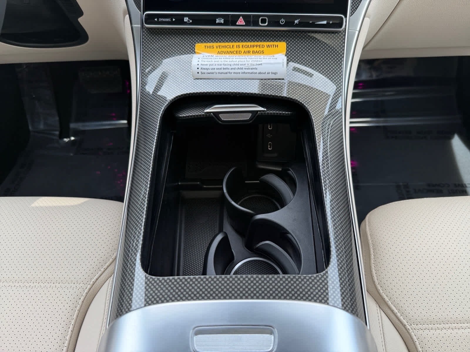 New 2026 Graphite Grey Metallic Mercedes-Benz GLC 300 image 15