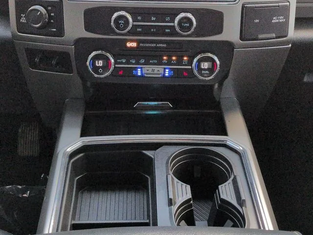 Used 2022 Oxford White Ford Lariat image 18