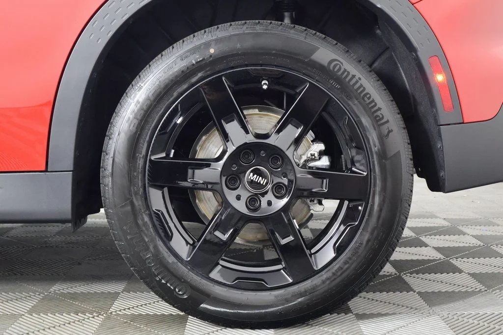 New 2026 Chili Red MINI Oxford Edition image 10