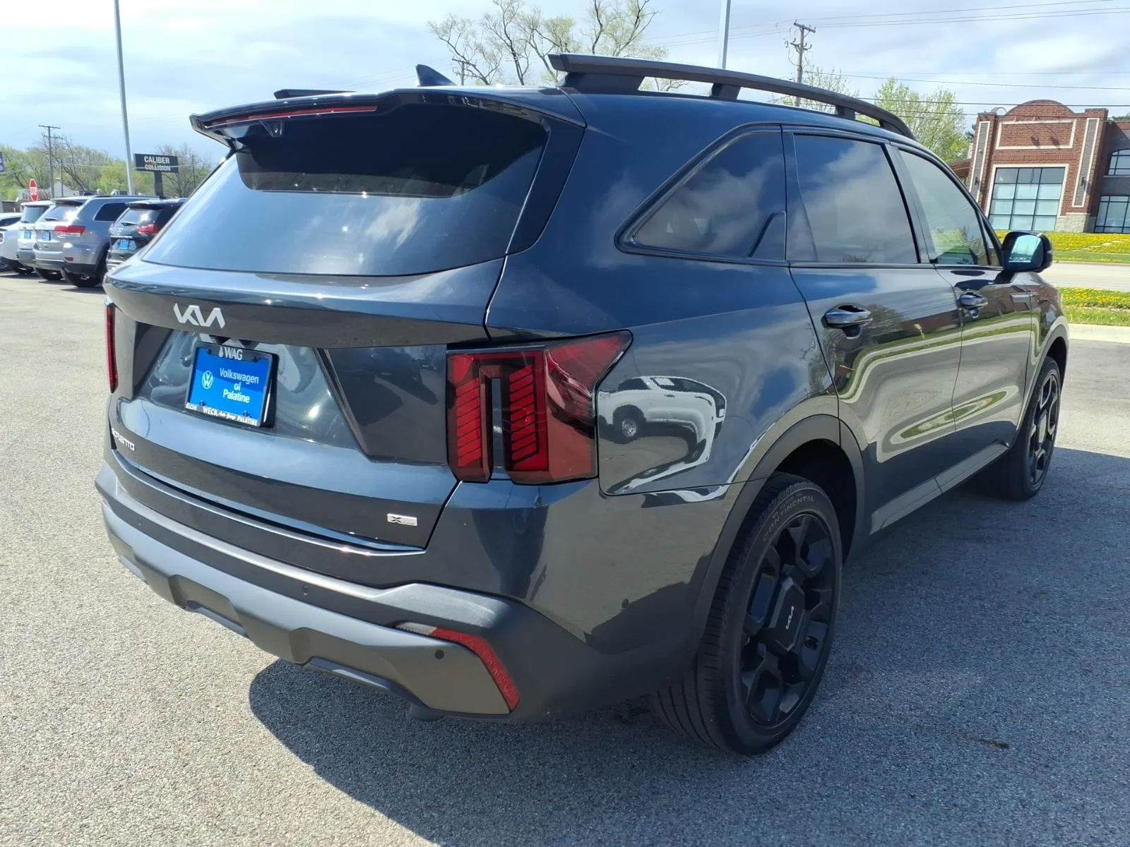 Used 2024 Gray Kia X-LINE SX PRESTIGE AWD image 7