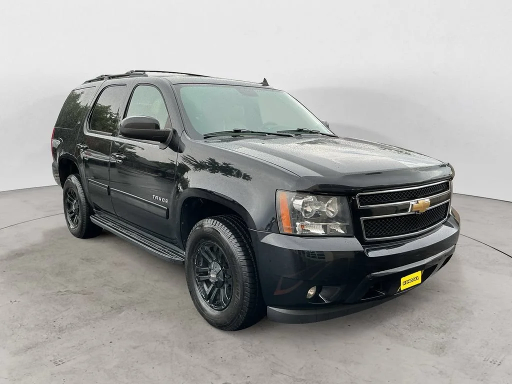 Used 2011 BLACK Chevrolet LT image 3
