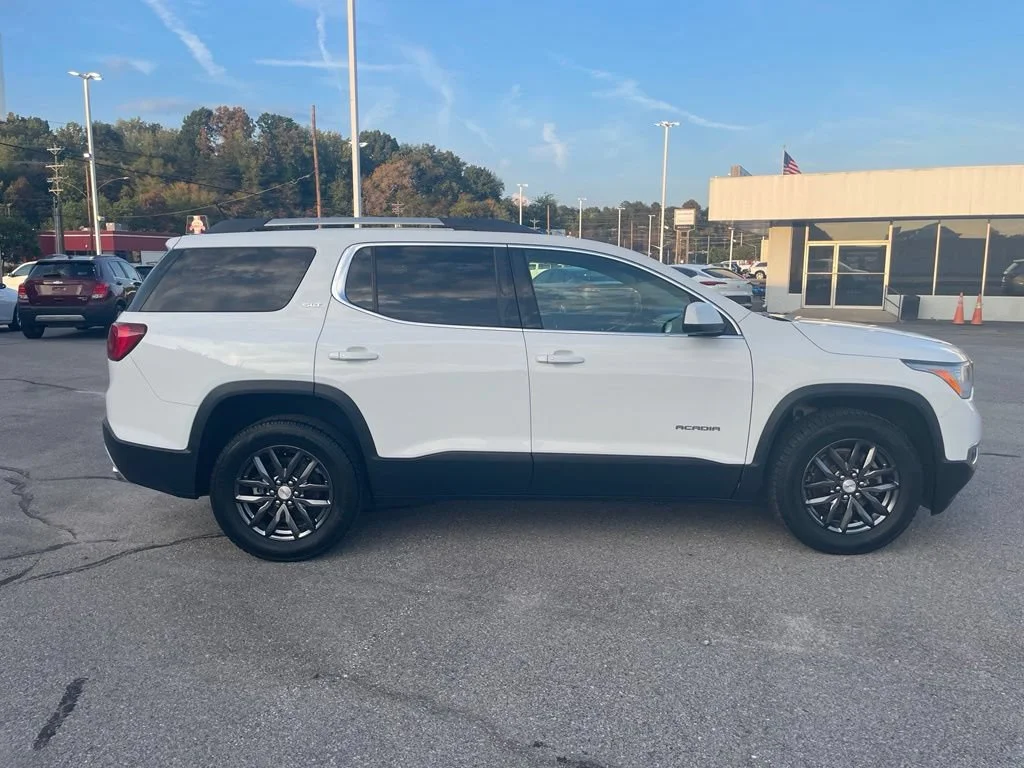 Used 2017 SUMMIT WHITE GMC SLT image 9
