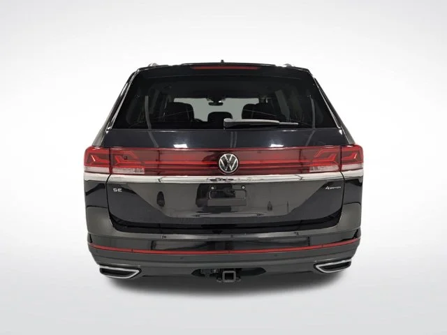 Used 2024  Volkswagen 2.0T SE w/Technology image 7