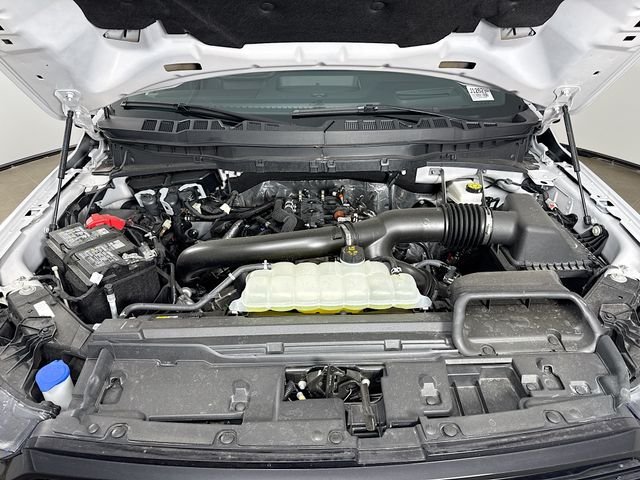 Used 2025 White Ford Platinum image 32