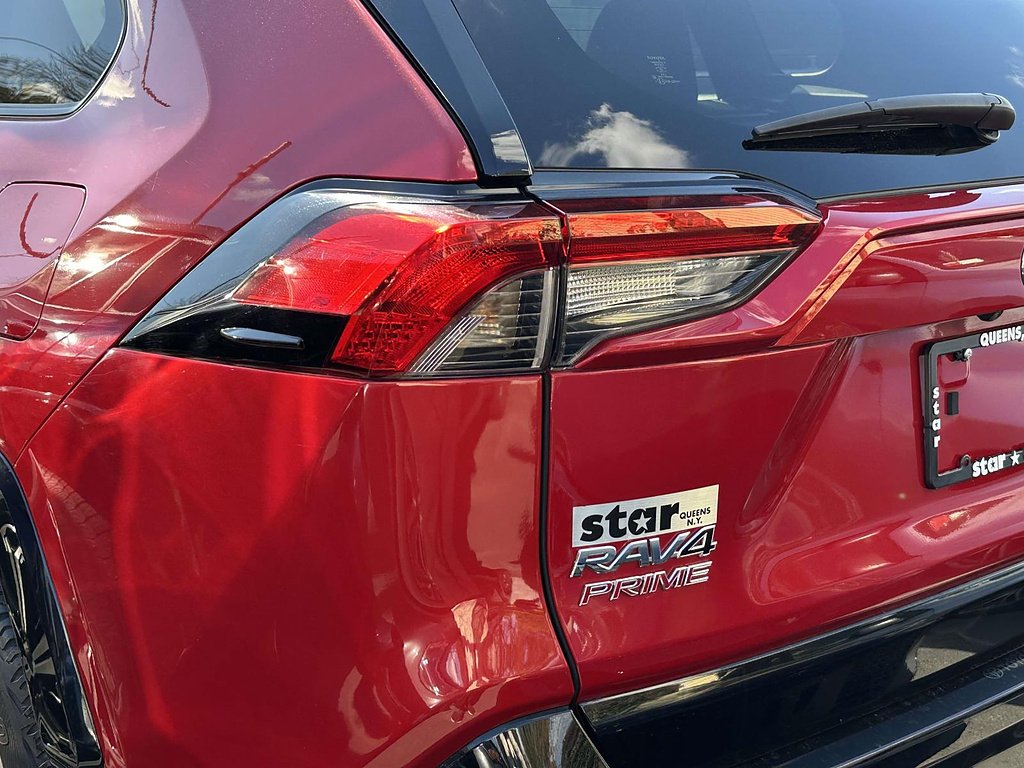 2023 Toyota RAV4 SE - Photo 11