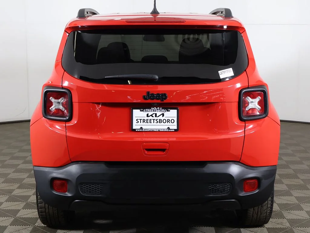 Used 2020 Red Jeep Latitude image 9