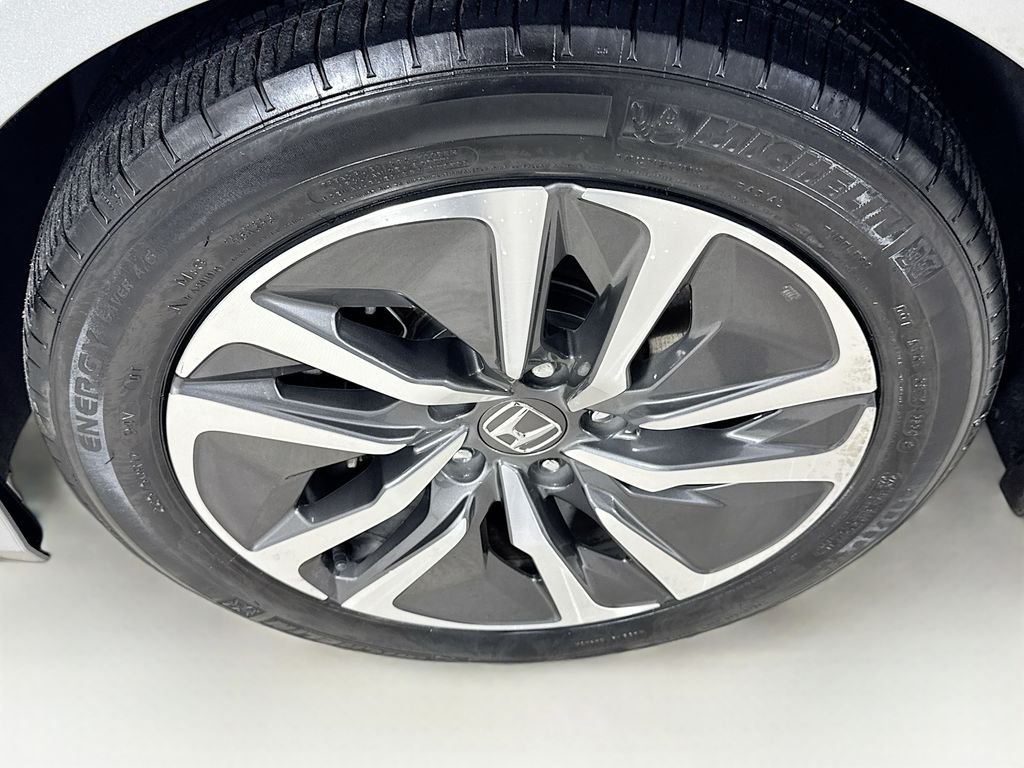 Certified Used 2021 Silver Honda EX image 42