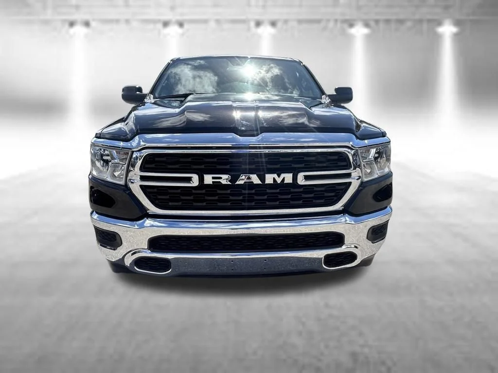 Certified Used 2024 Diamond Black Ram Big Horn/Lone Star image 9