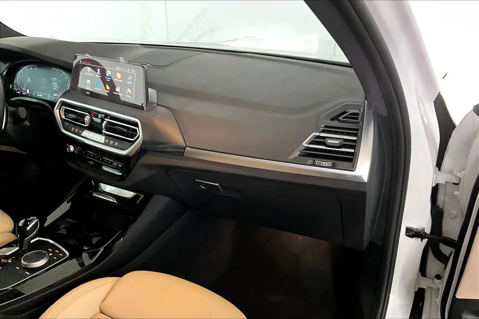 Used 2023 Alpine White BMW xDrive30i image 18