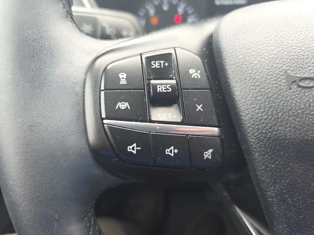 Used 2022 Gray Metallic Ford SE image 16