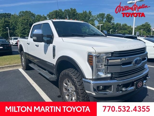 Used 2019 White Ford Lariat image 1