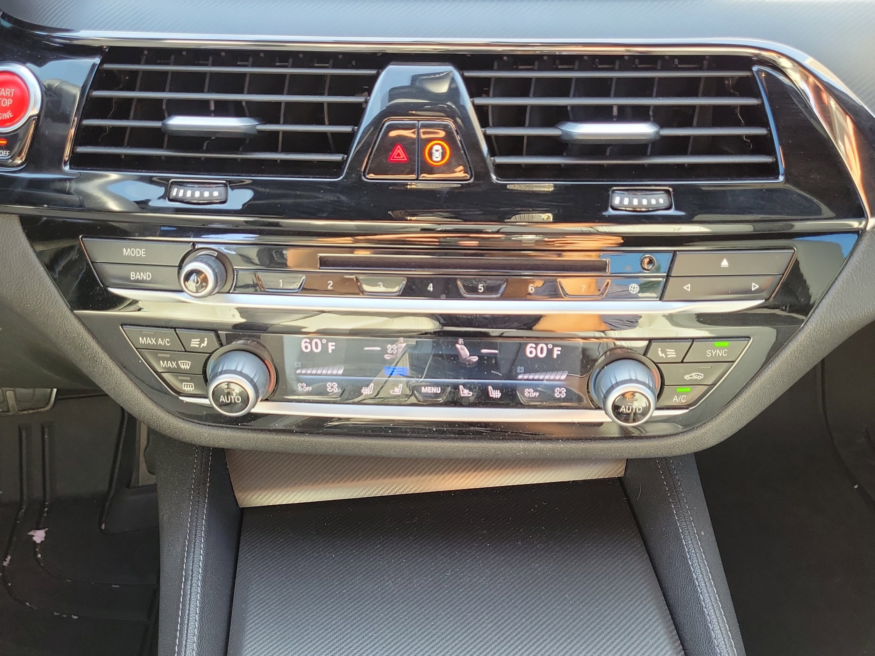 Used 2018 Blue Metallic BMW Base image 19