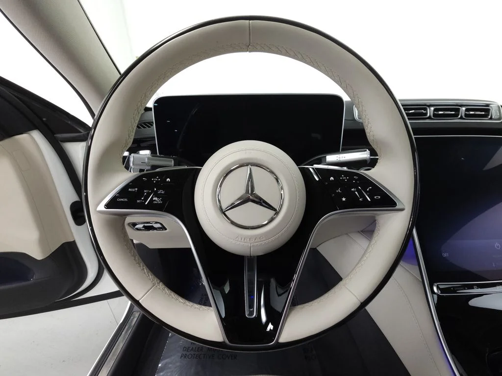 Used 2023 MANUFAKTUR Diamond White Mercedes-Benz S 500 image 12