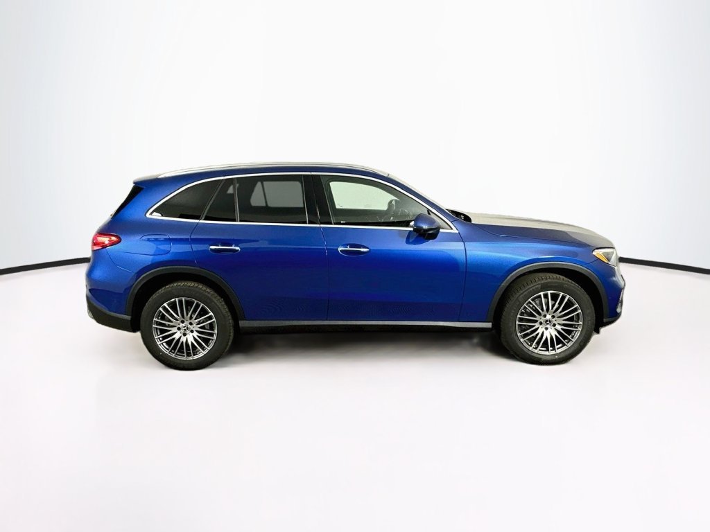 New 2027 Starling Blue Metallic Mercedes-Benz GLC 300 image 7