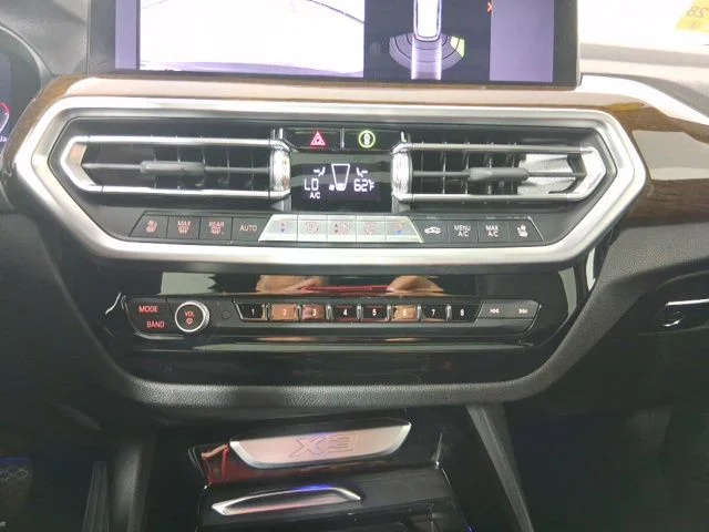 Used 2023 Black BMW xDrive30i image 20
