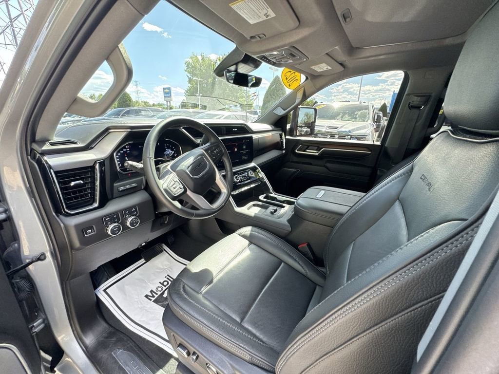 Used 2025 Sterling Metallic GMC Denali image 14