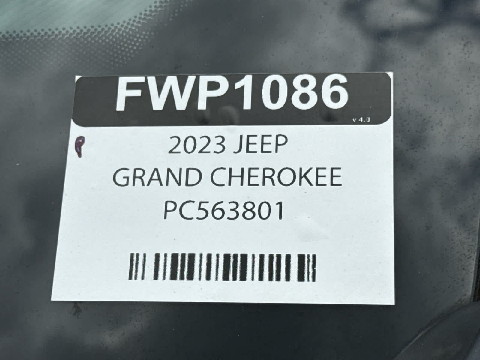 Used 2023 Baltic Gray Metallic Clearcoat Jeep Limited image 31