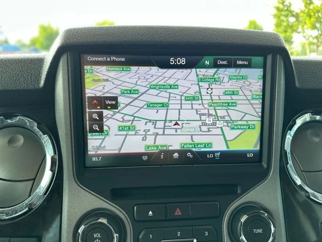 Used 2015 White Ford Platinum image 19