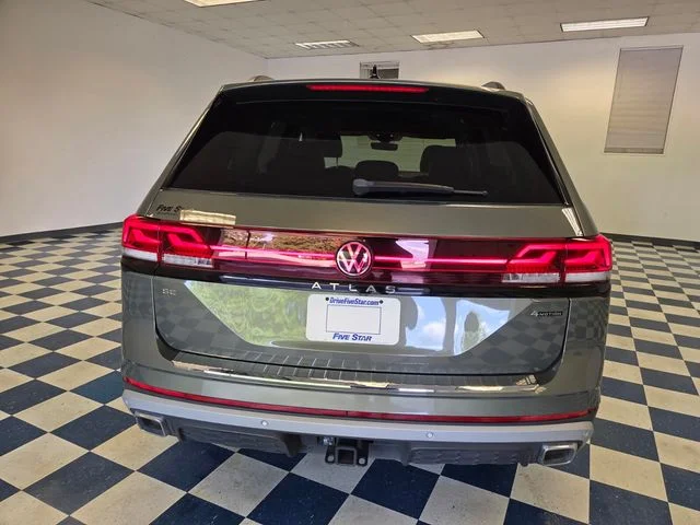 Used 2024 Green Volkswagen 2.0T Peak Edition SE w/Technology image 6
