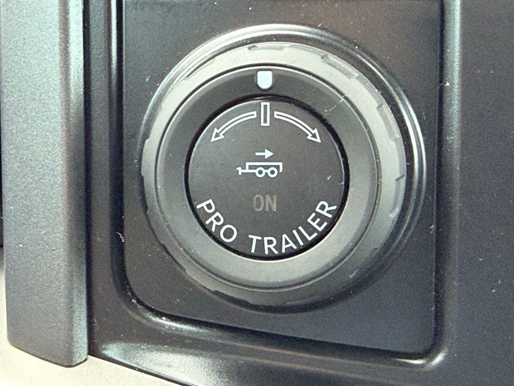 Certified Used 2023 Blue Ford XLT image 33