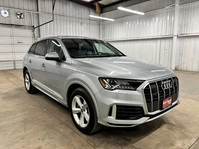 Used 2024  Audi 45 Premium Plus image 1