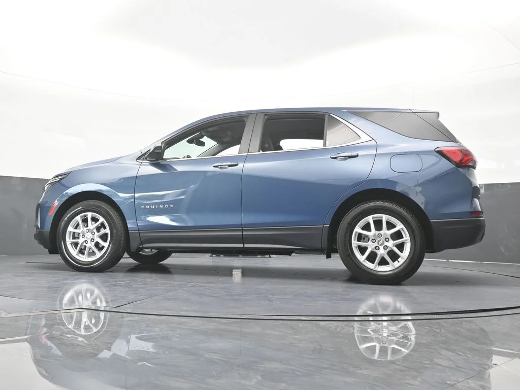 Used 2024 Lakeshore Blue Metallic Chevrolet LT image 55