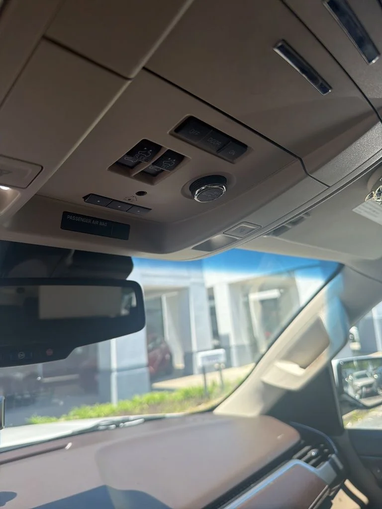 Used 2019 White Chevrolet LT image 17