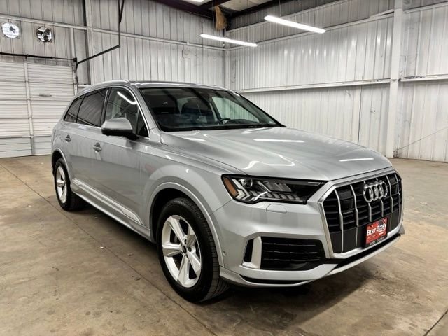 Used 2024  Audi 45 Premium Plus image 1