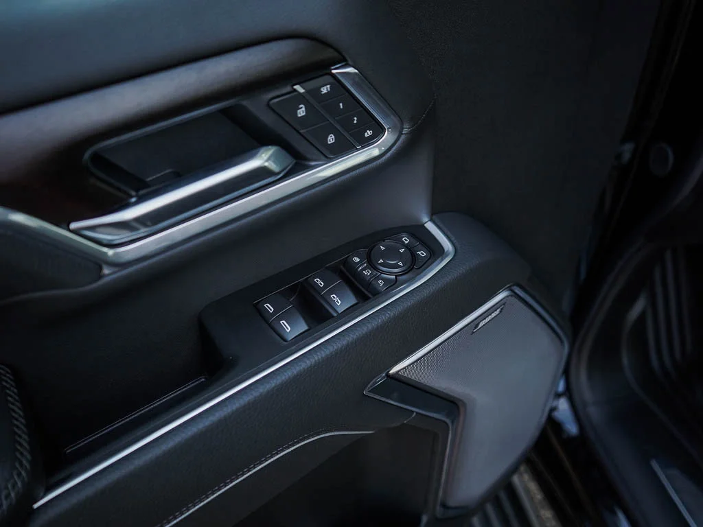 2026 GMC Sierra 3500HD Denali - Photo 17