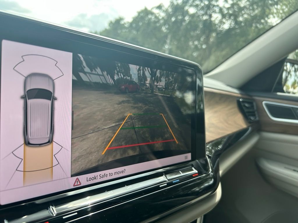 2026 Volkswagen Atlas SE w/Tech - Photo 14