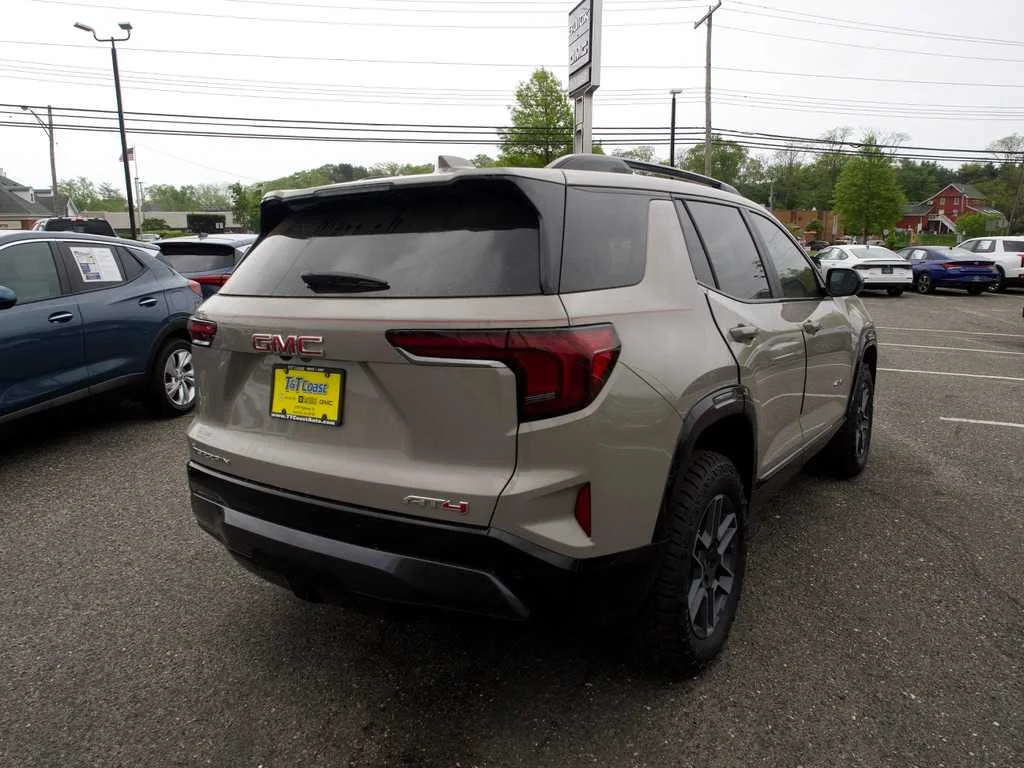 2026 GMC Terrain AT4 - Photo 6