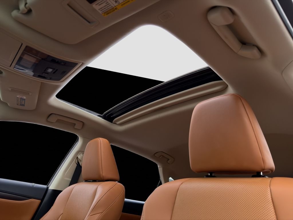 Used 2021 Black Lexus 350 image 24