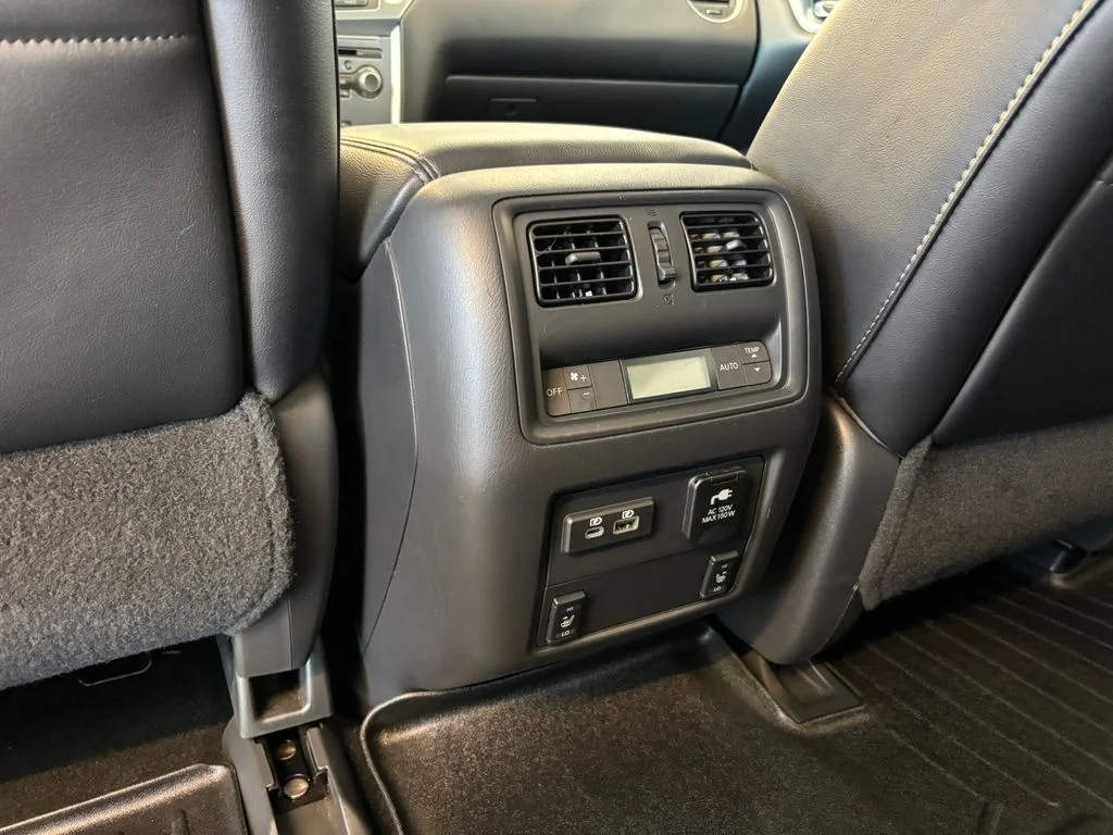 Used 2019 Black Nissan SL image 22