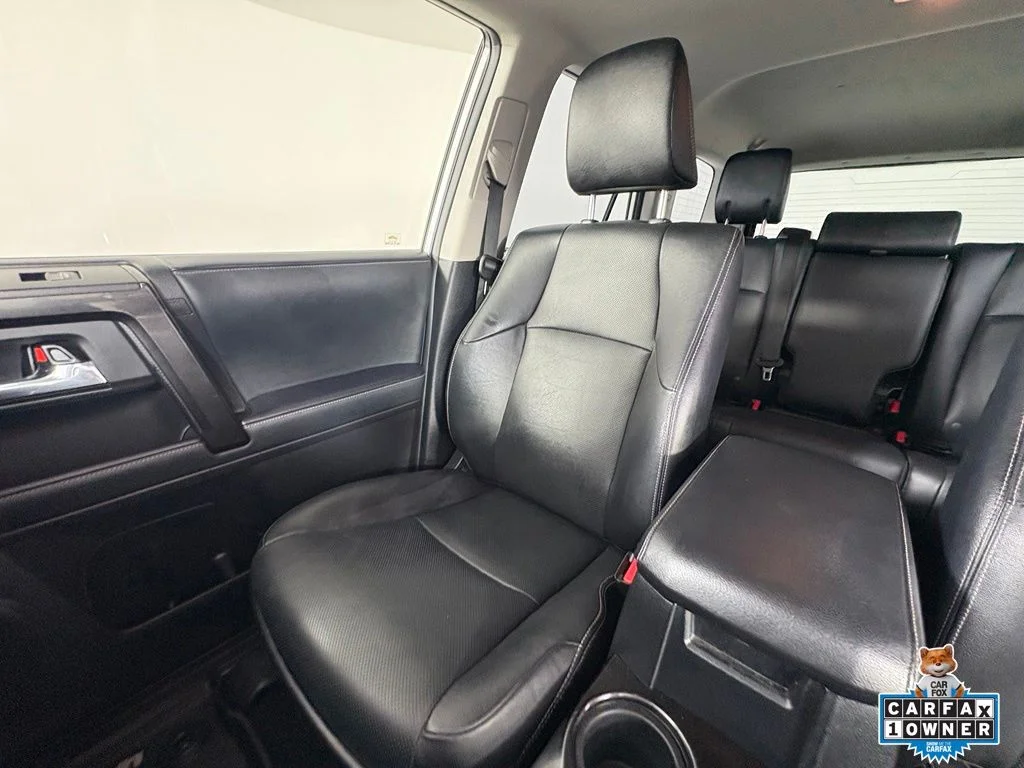 Used 2021 White Toyota Nightshade image 18