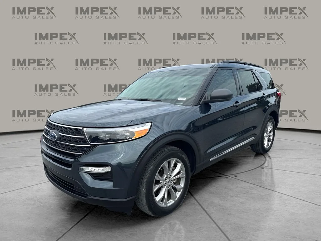 Used 2024 Blue Ford XLT image 1