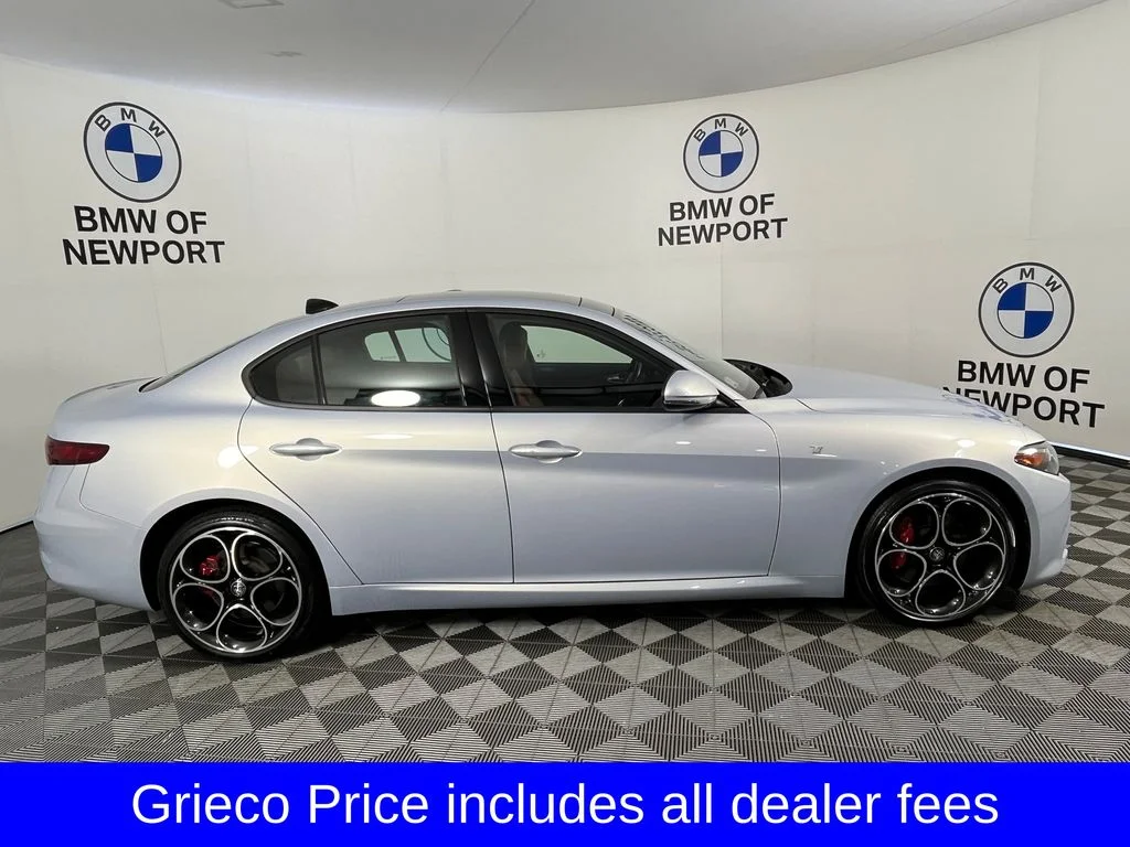 Used 2022 Gray Alfa Romeo Ti image 11