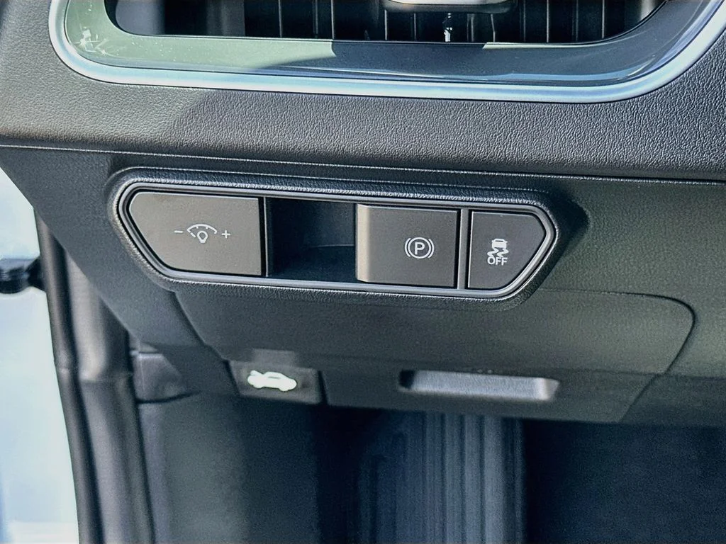 New 2026 Snow White Pearl Kia GT-Line image 10