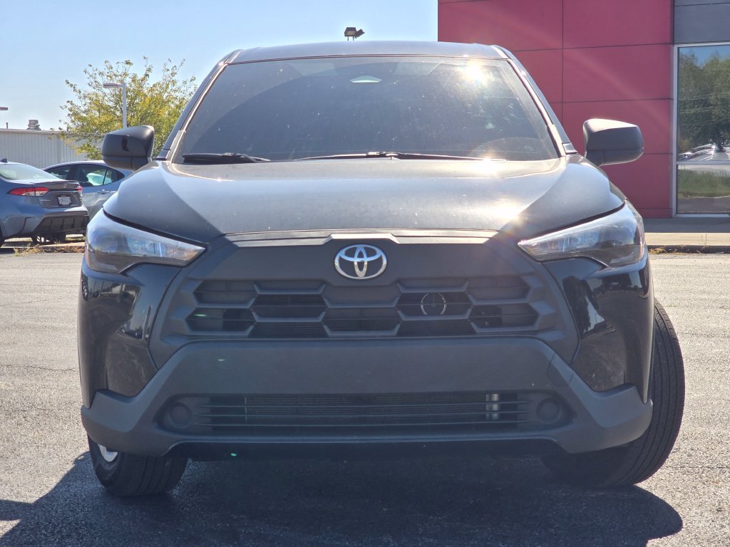 Used 2026 Black Toyota L image 9