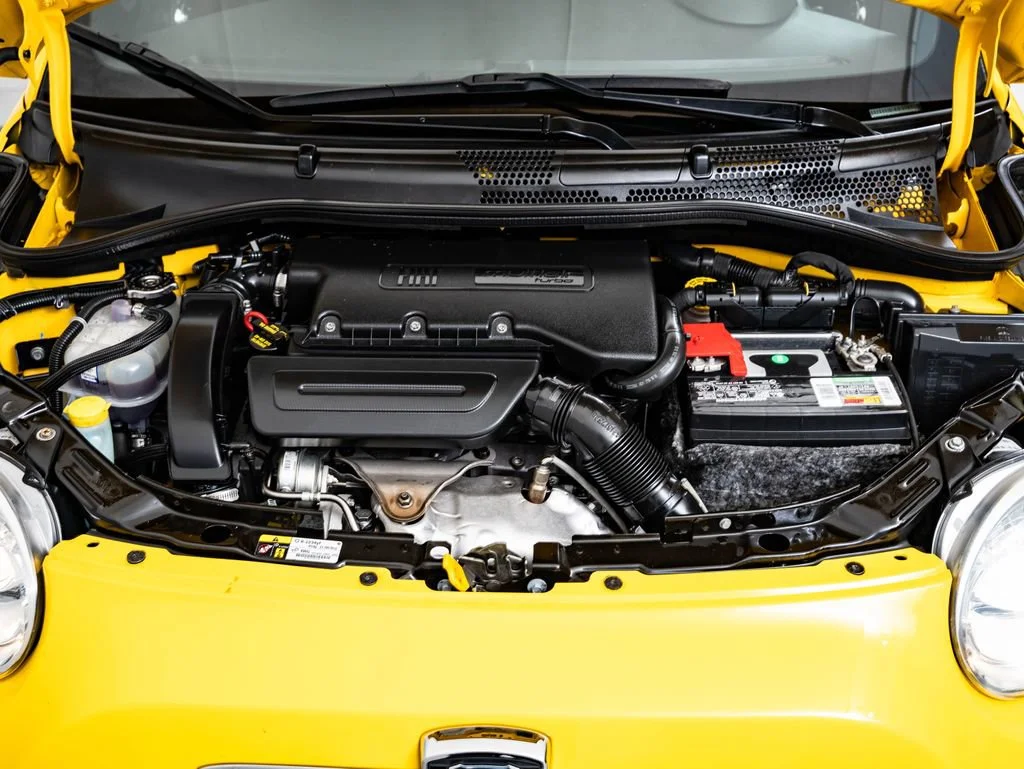 Used 2017 Giallo Moderna Perla (Pearl Yellow Tri-Coat) FIAT Abarth image 43