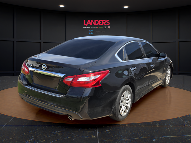 Used 2017 Nissan Altima S with VIN 1N4AL3AP3HC125406 for sale in Bossier City, LA